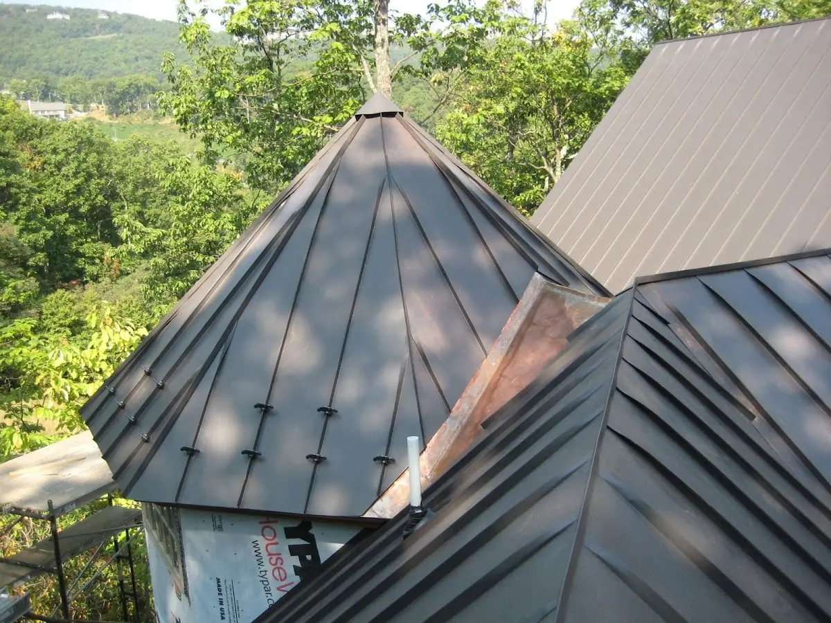 Professional Roof Tarp Installation by Craftsman Roofing in Butler